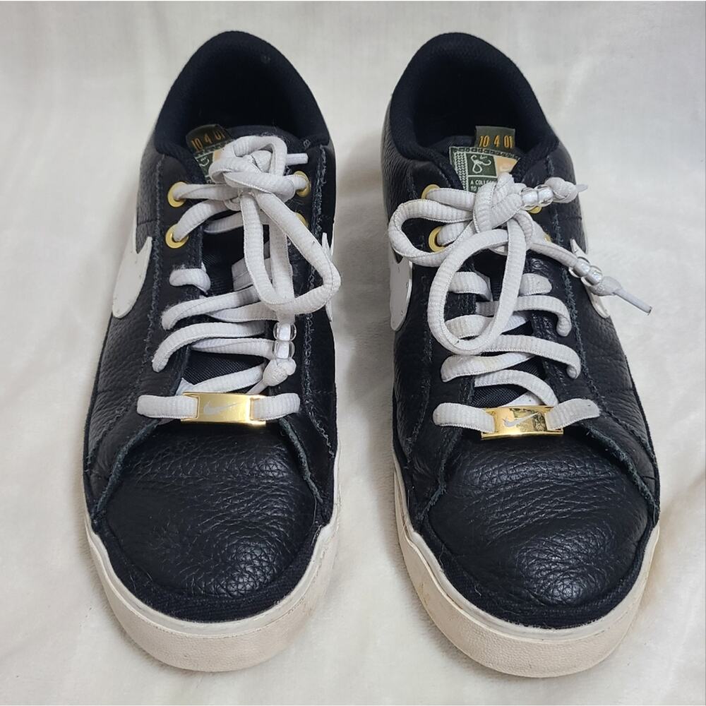 Nike Black and White Athletic Shoes